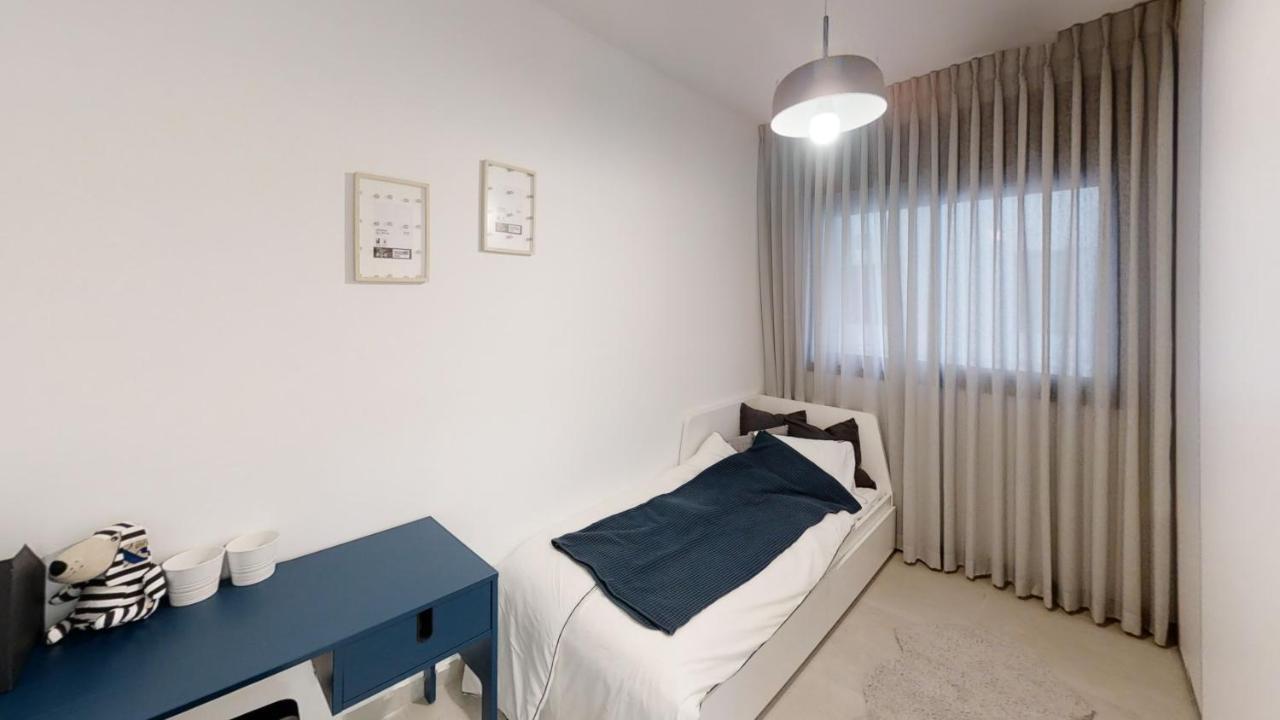 Luxury 3&4 Bedroom New Apartments - Close To The Beach & Bahai Gardens Haifa Exterior photo
