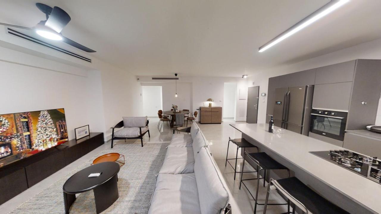 Luxury 3&4 Bedroom New Apartments - Close To The Beach & Bahai Gardens Haifa Exterior photo